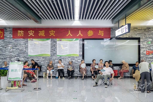 重庆轨道交通146个纳凉区“圈粉”无数