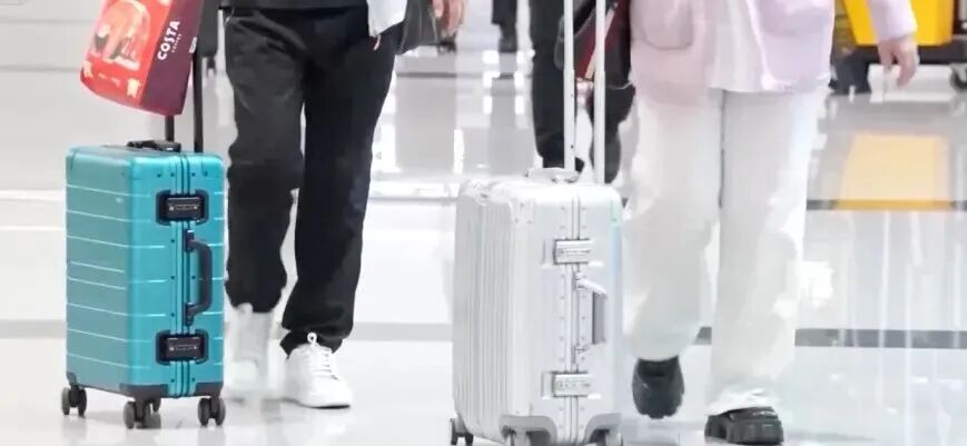 20寸行李箱不能免费登机了？假期出行提醒→
